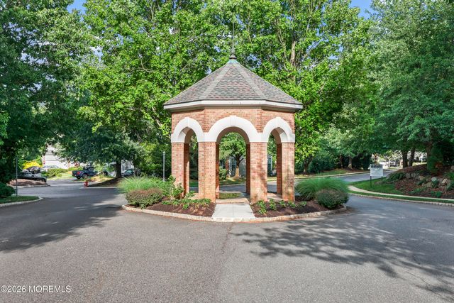 18 Queens Pass, Colts Neck, NJ 07722