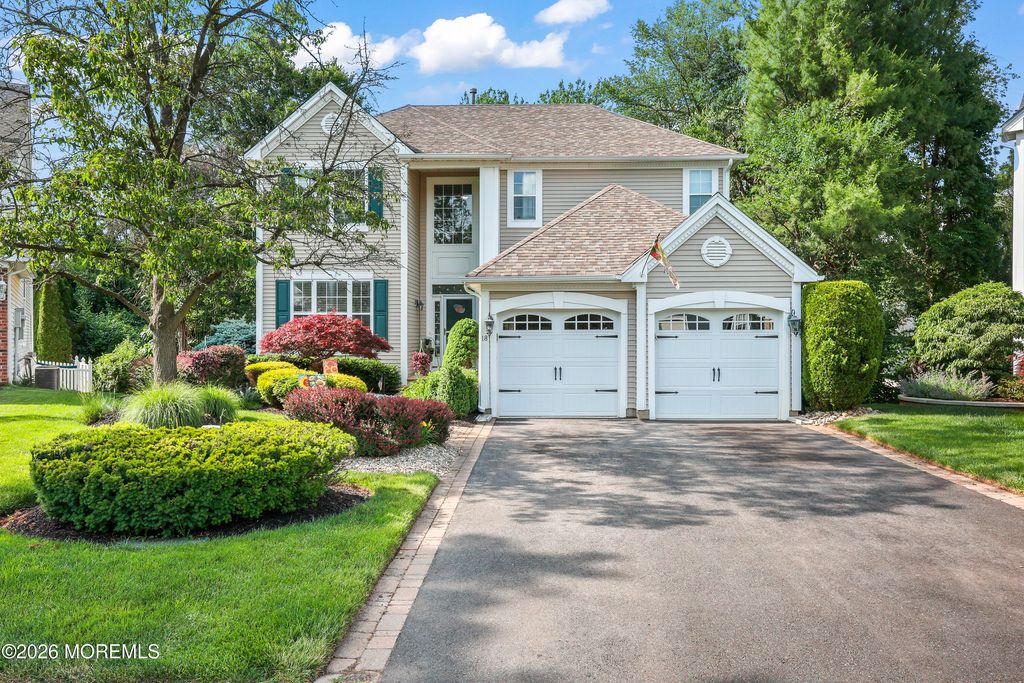18 Queens Pass, Colts Neck, NJ 07722