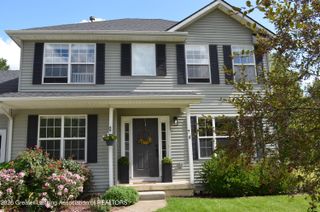 702 N Oakland Drive, Laingsburg, MI 48848