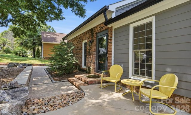 7112 Walterboro Road, Charlotte, NC 28227
