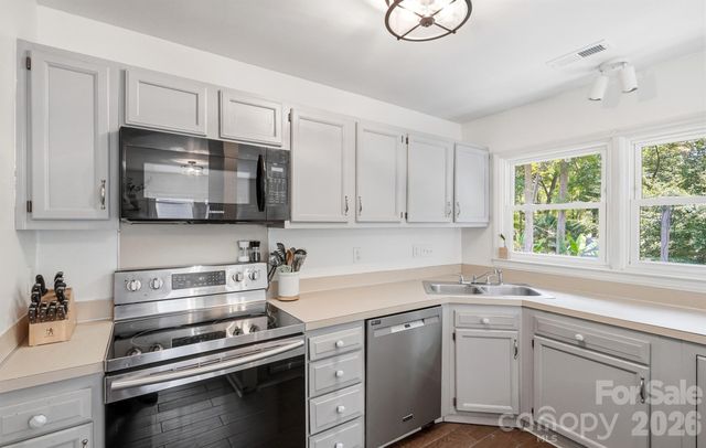 7112 Walterboro Road, Charlotte, NC 28227