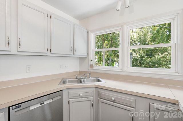 7112 Walterboro Road, Charlotte, NC 28227