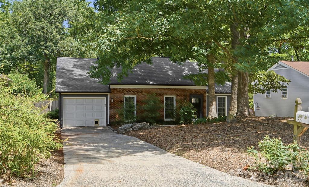 7112 Walterboro Road, Charlotte, NC 28227