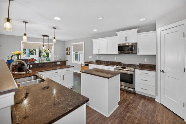 5714 Richwood LANE, Racine, WI 53402