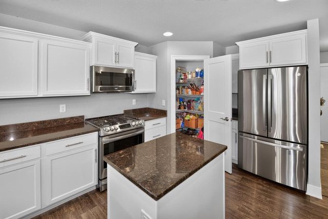 5714 Richwood LANE, Racine, WI 53402