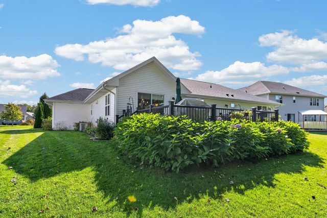 5714 Richwood LANE, Racine, WI 53402