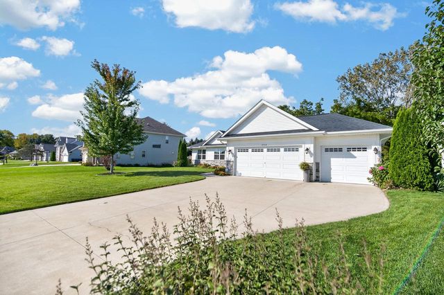 5714 Richwood LANE, Racine, WI 53402