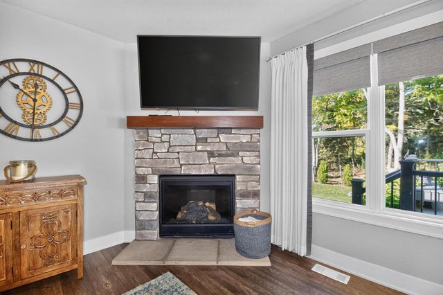 5714 Richwood LANE, Racine, WI 53402