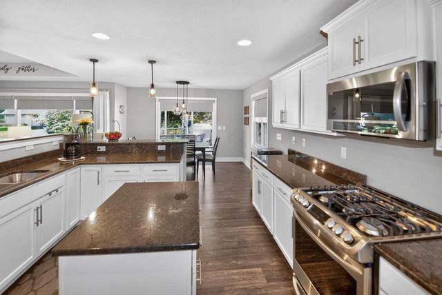 5714 Richwood LANE, Racine, WI 53402