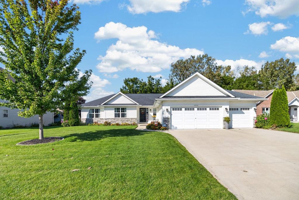 5714 Richwood LANE, Racine, WI 53402