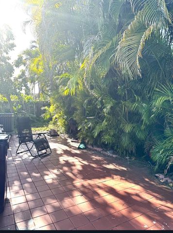 22113 SW 97th Ct, Cutler Bay, FL 33190