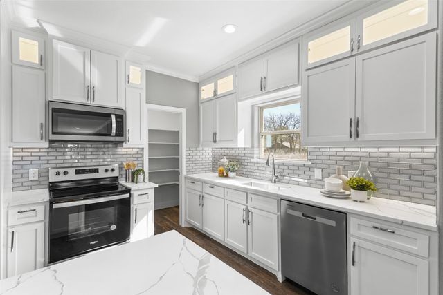 639 Legendary Lane, Gun Barrel City, TX 75156