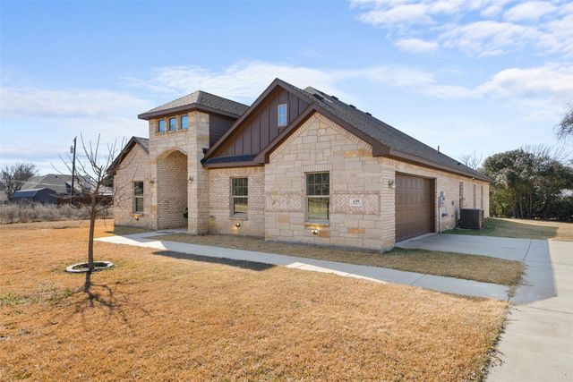639 Legendary Lane, Gun Barrel City, TX 75156