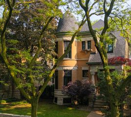 2138 W Caton Street, Chicago, IL 60647