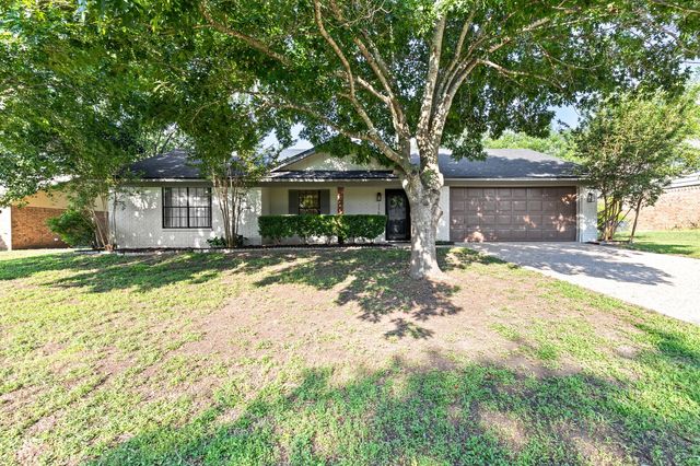 116 Marylee Drive, Hewitt, TX 76643