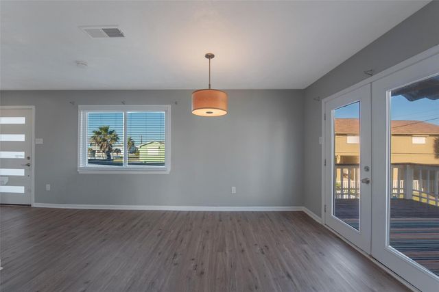 21801 Zachary Drive, Galveston, TX 77554