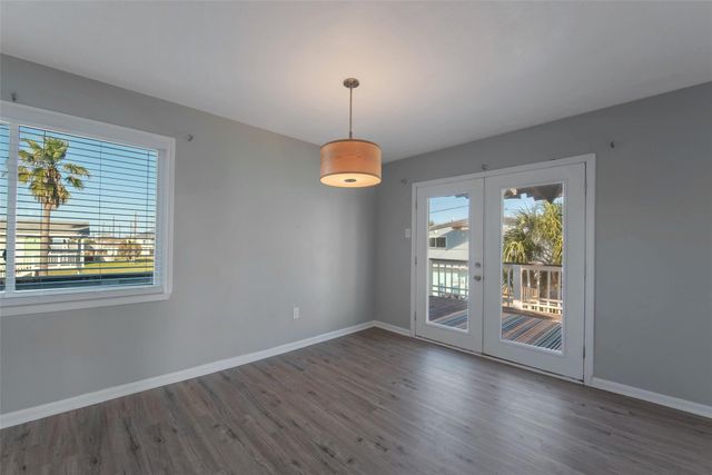 21801 Zachary Drive, Galveston, TX 77554