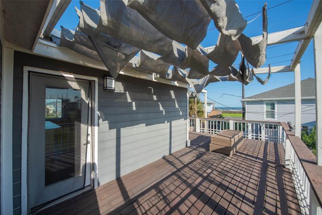 21801 Zachary Drive, Galveston, TX 77554