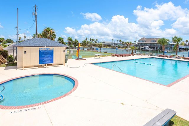 21801 Zachary Drive, Galveston, TX 77554