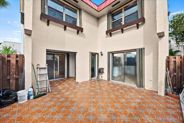 6315 Seven Springs Boulevard C, Greenacres, FL 33463