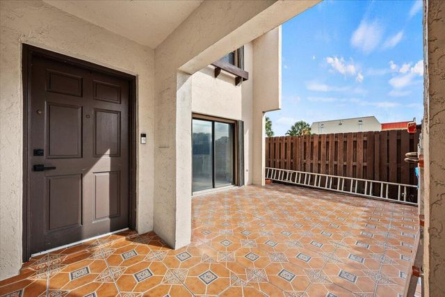 6315 Seven Springs Boulevard C, Greenacres, FL 33463