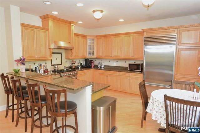 3 Skyview Drive, North Haledon, NJ 07508