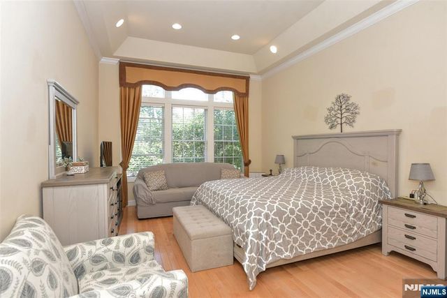 3 Skyview Drive, North Haledon, NJ 07508