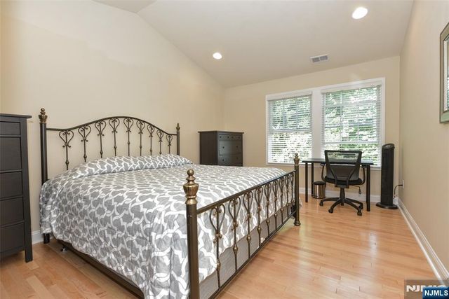 3 Skyview Drive, North Haledon, NJ 07508