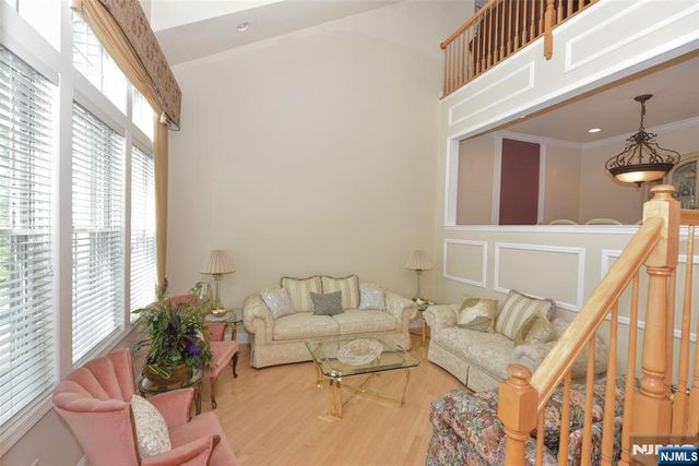 3 Skyview Drive, North Haledon, NJ 07508