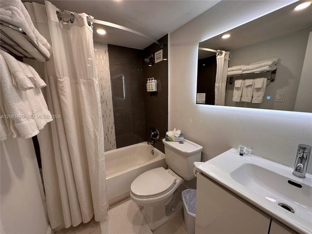 19201 Collins Ave 723, Sunny Isles Beach, FL 33160