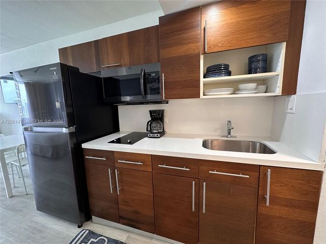 19201 Collins Ave 723, Sunny Isles Beach, FL 33160