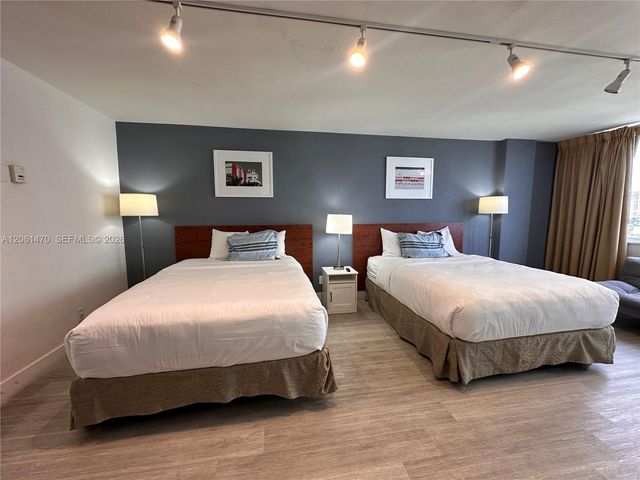 19201 Collins Ave 723, Sunny Isles Beach, FL 33160