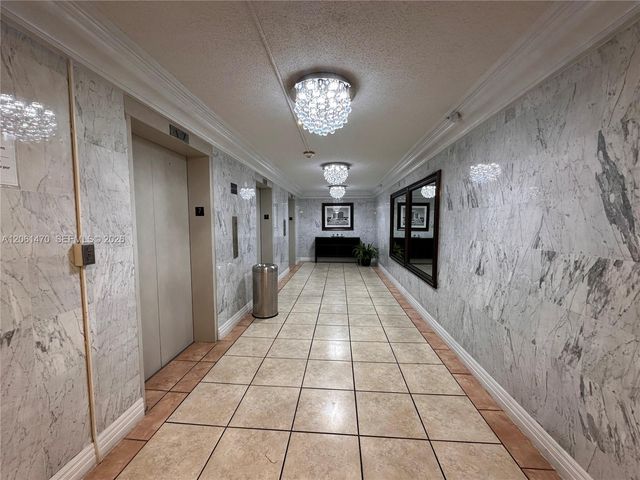 19201 Collins Ave 723, Sunny Isles Beach, FL 33160