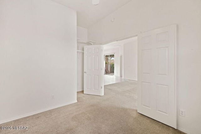 2221 N Avenida Tabica, Green Valley, AZ 85614