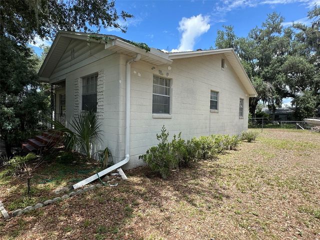 808 N JOHNSON STREET, Plant City, FL 33563