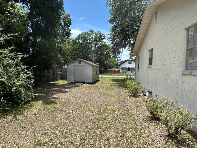 808 N JOHNSON STREET, Plant City, FL 33563