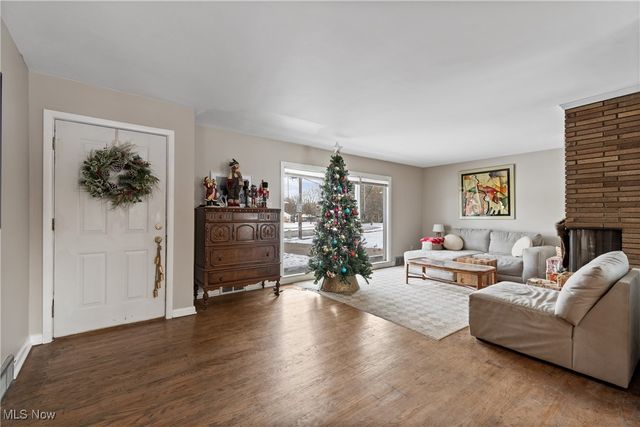 2426 Banbury Road, Akron, OH 44333