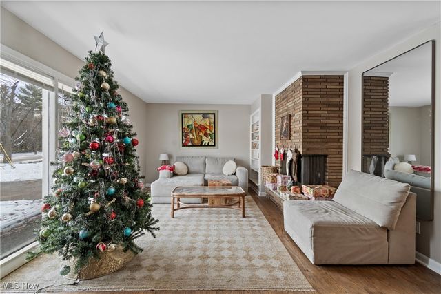 2426 Banbury Road, Akron, OH 44333