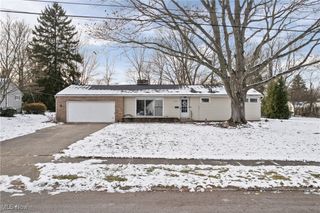 2426 Banbury Road, Akron, OH 44333