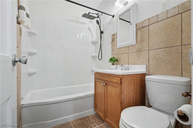 2554 23rd Street, Cuyahoga Falls, OH 44223
