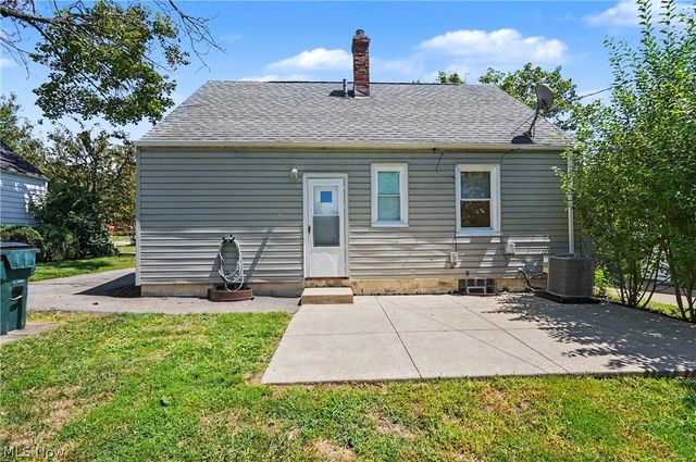 2554 23rd Street, Cuyahoga Falls, OH 44223