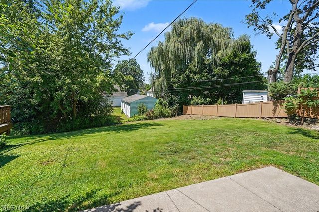 2554 23rd Street, Cuyahoga Falls, OH 44223
