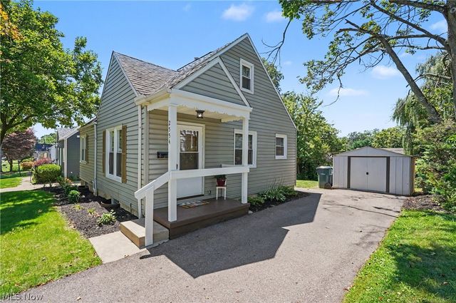 2554 23rd Street, Cuyahoga Falls, OH 44223