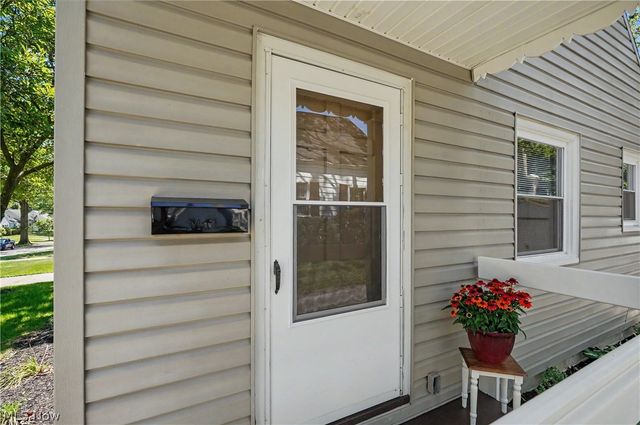 2554 23rd Street, Cuyahoga Falls, OH 44223