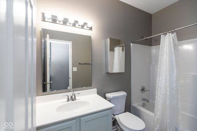 898 Briarstone Drive, Greenwood, IN 46143