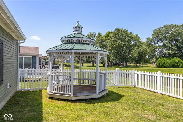 898 Briarstone Drive, Greenwood, IN 46143