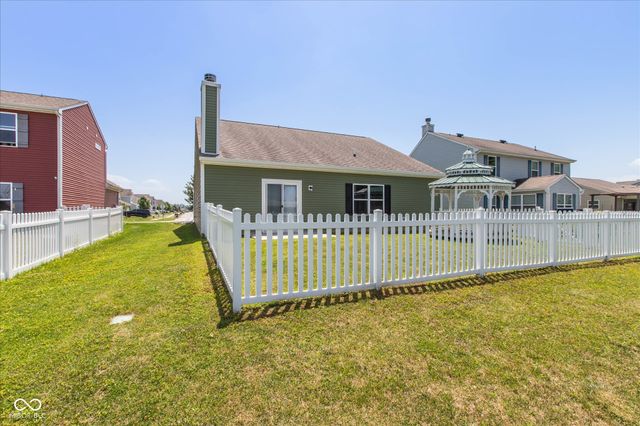 898 Briarstone Drive, Greenwood, IN 46143