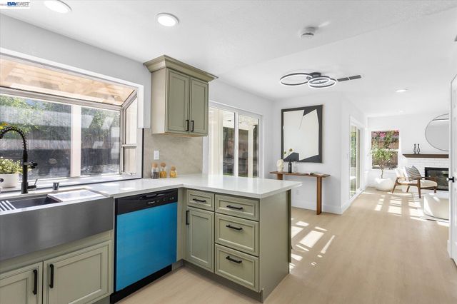 5144 CARRIAGE WAY, Antioch, CA 94531
