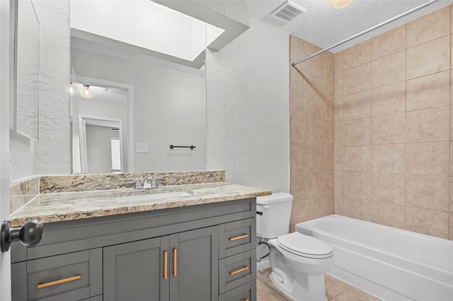 16911 Jane Lynn Lane, Houston, TX 77070