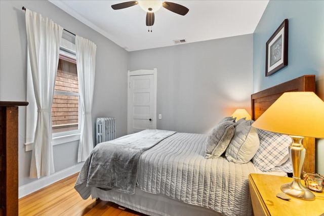 1750 W Olive Avenue, Chicago, IL 60660
